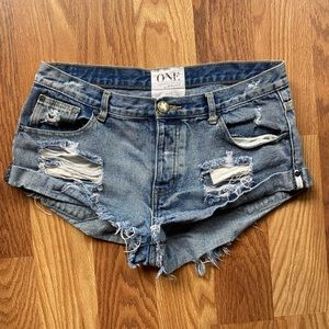 COPY - One Teaspoon Bandits denim shorts like new! Sz 29